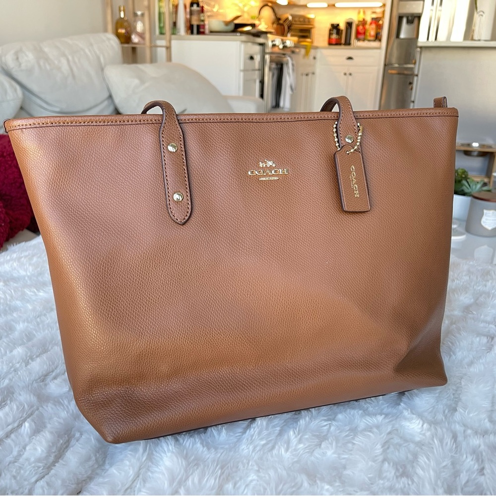 Brown classic coach tote